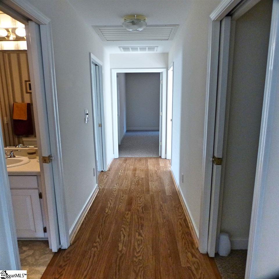 408 Herringbone Run Easley, SC 29642 - Photo 14 of 36 Gallery Image 14