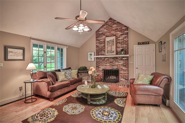 16 Ridgeway Road North Reading, MA 01864 - Photo 14 of 21 Gallery Image 14