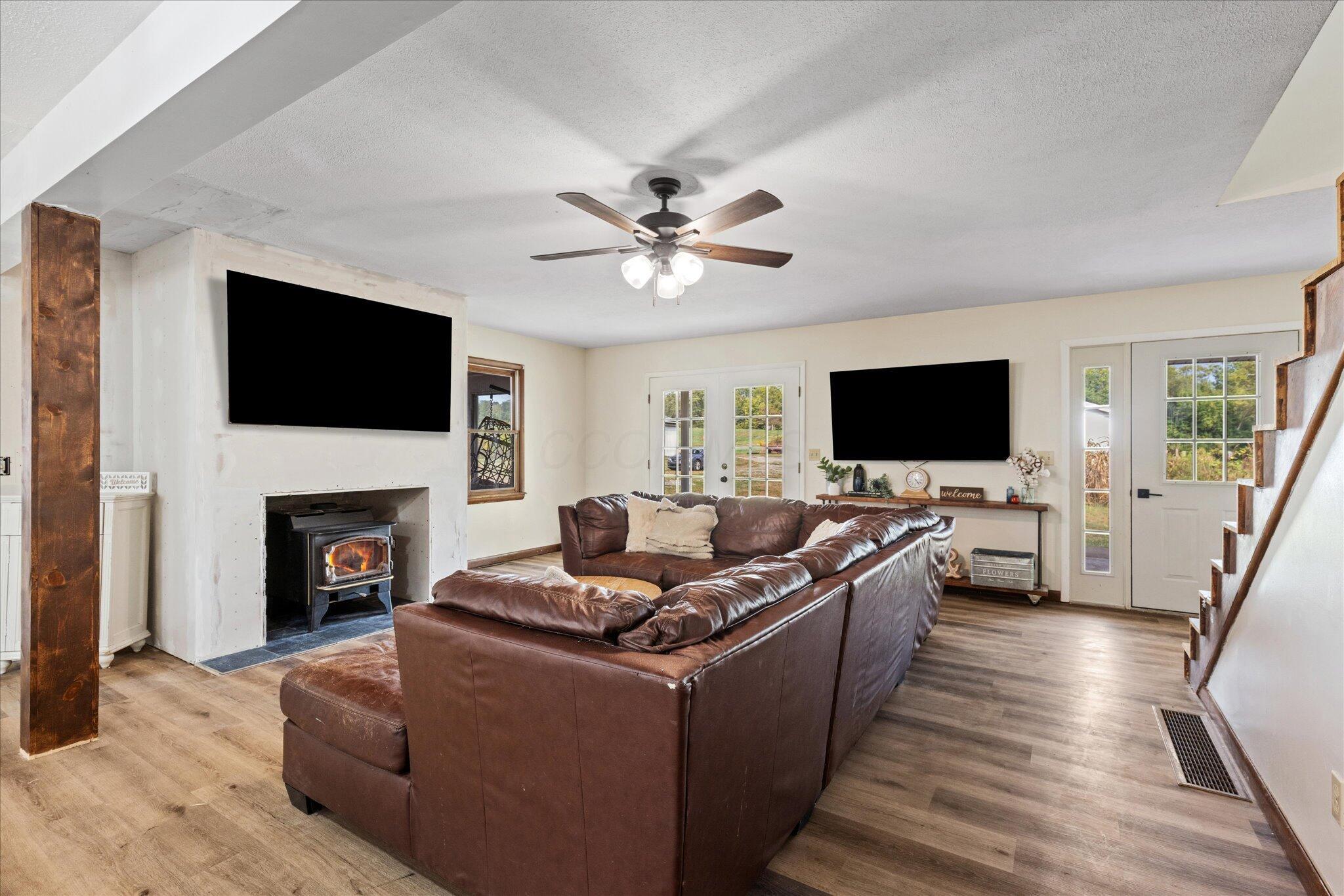 12999 Tarlton Road Circleville, OH 43113 - Photo 11 of 61 8-0X6A8414a