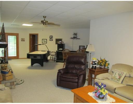 1299 Arona Road Irwin, PA 15642 - Photo 11 of 18 Den/Family/Great Room.