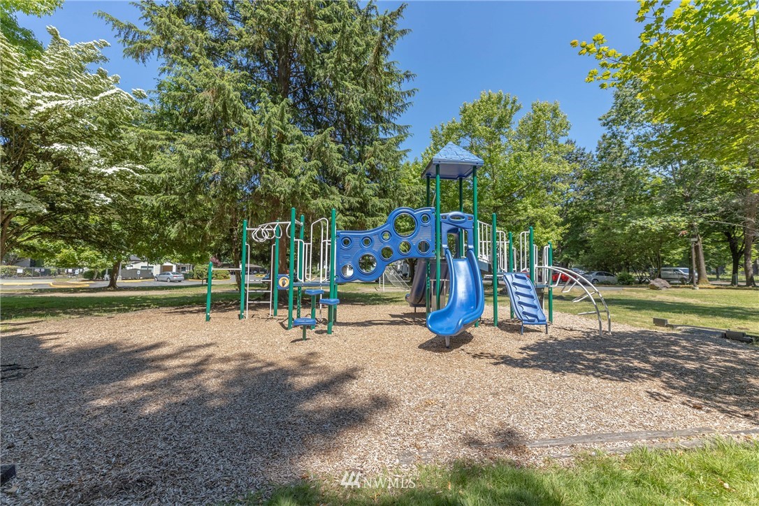 9805 Avondale Road Northeast, Unit S151 Redmond, WA 98052 - Photo 30 of 36 Gallery Image 30