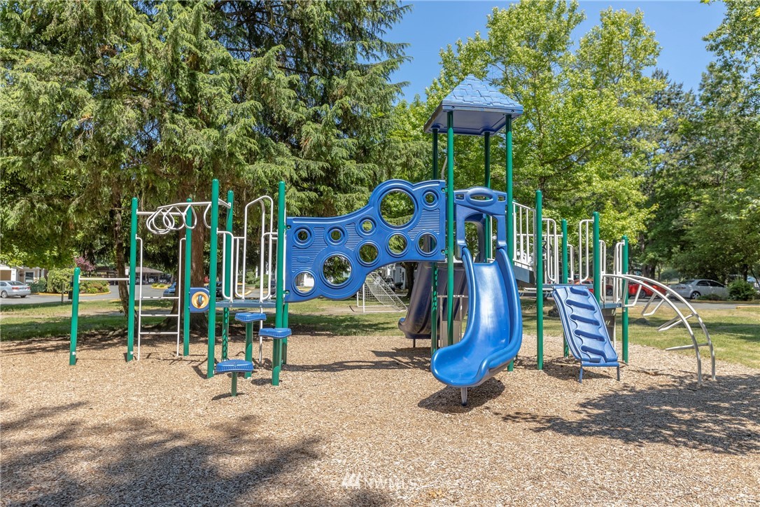 9805 Avondale Road Northeast, Unit S151 Redmond, WA 98052 - Photo 31 of 36 Gallery Image 31