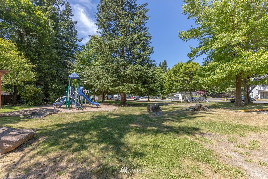 9805 Avondale Road Northeast, Unit S151 Redmond, WA 98052 - Photo 32 of 36 Gallery Image 32