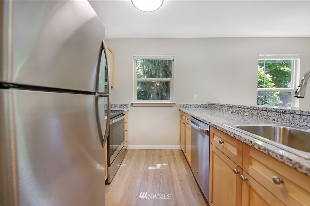 9805 Avondale Road Northeast, Unit S151 Redmond, WA 98052 - Photo 8 of 36 Gallery Image 8