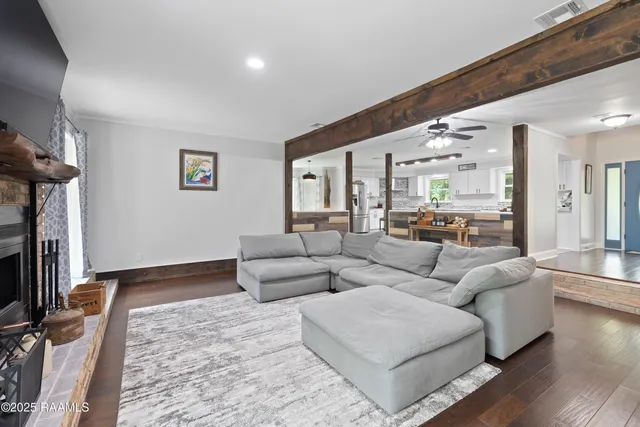 $390,000 | 334 Meche Road, Carencro, LA 70520