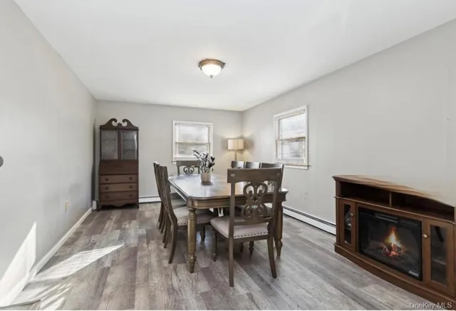 $3,100 | 98 Widmer Road, Wappingers Falls, NY 12590