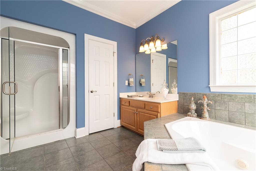 1865 Curraghmore Road Clemmons, NC 27012 - Photo 13 of 30 Gallery Image 13