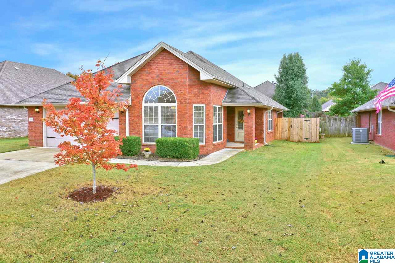 320 Stoney Trail Alabaster, AL 35114 - Photo 1 of 32