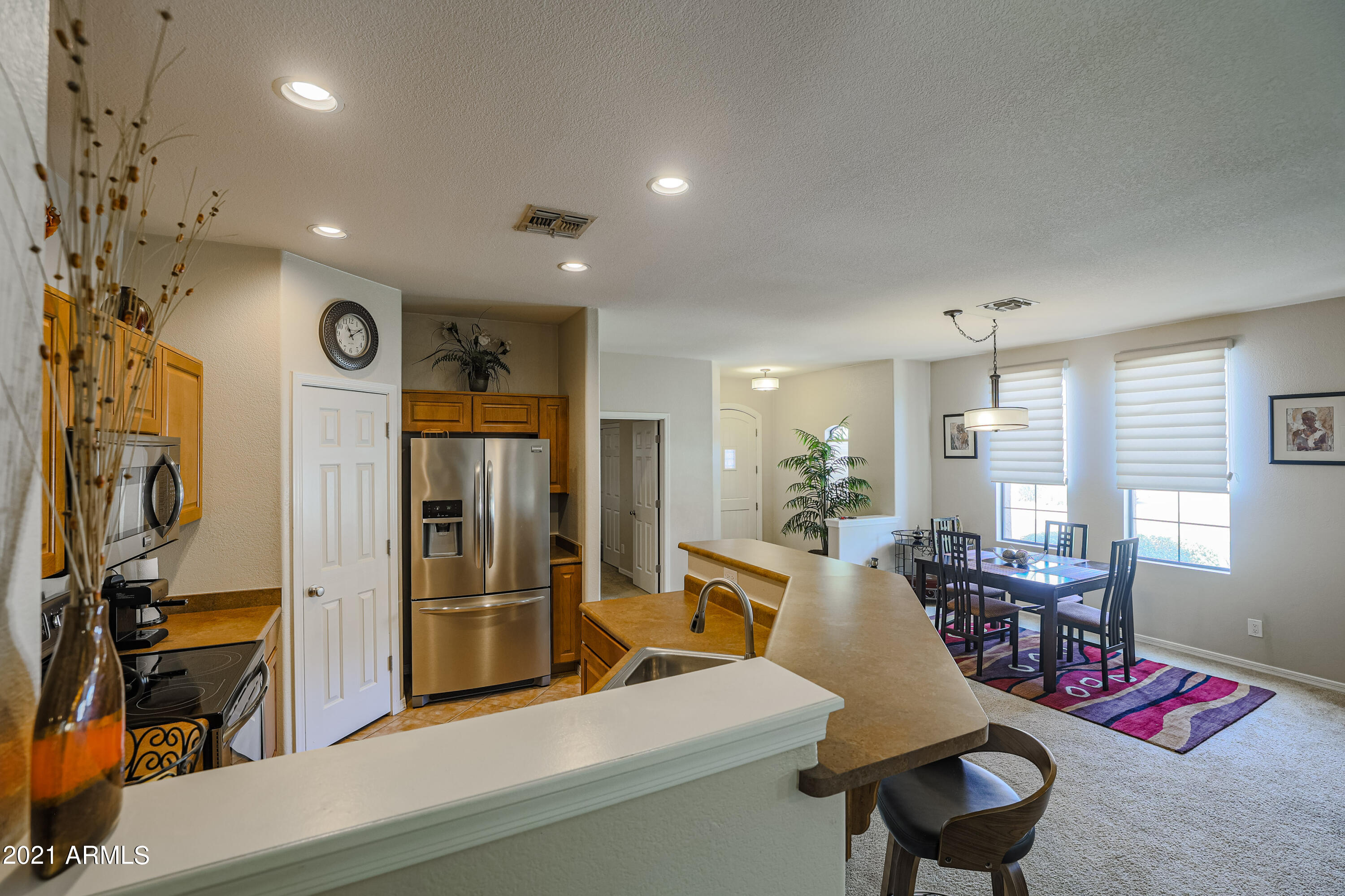 3031 East Fremont Road Phoenix, AZ 85042 - Photo 16 of 28 Great Room
