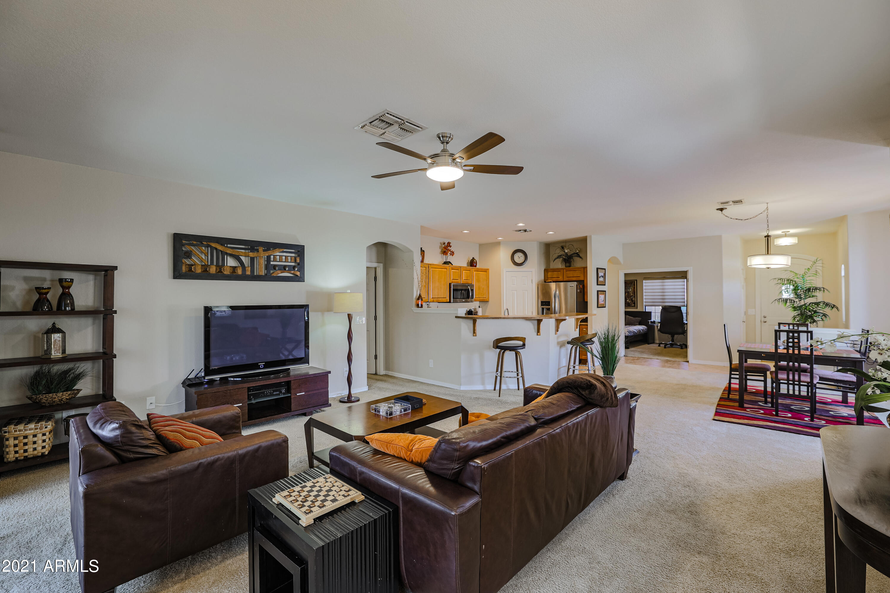 3031 East Fremont Road Phoenix, AZ 85042 - Photo 18 of 28 Great Room