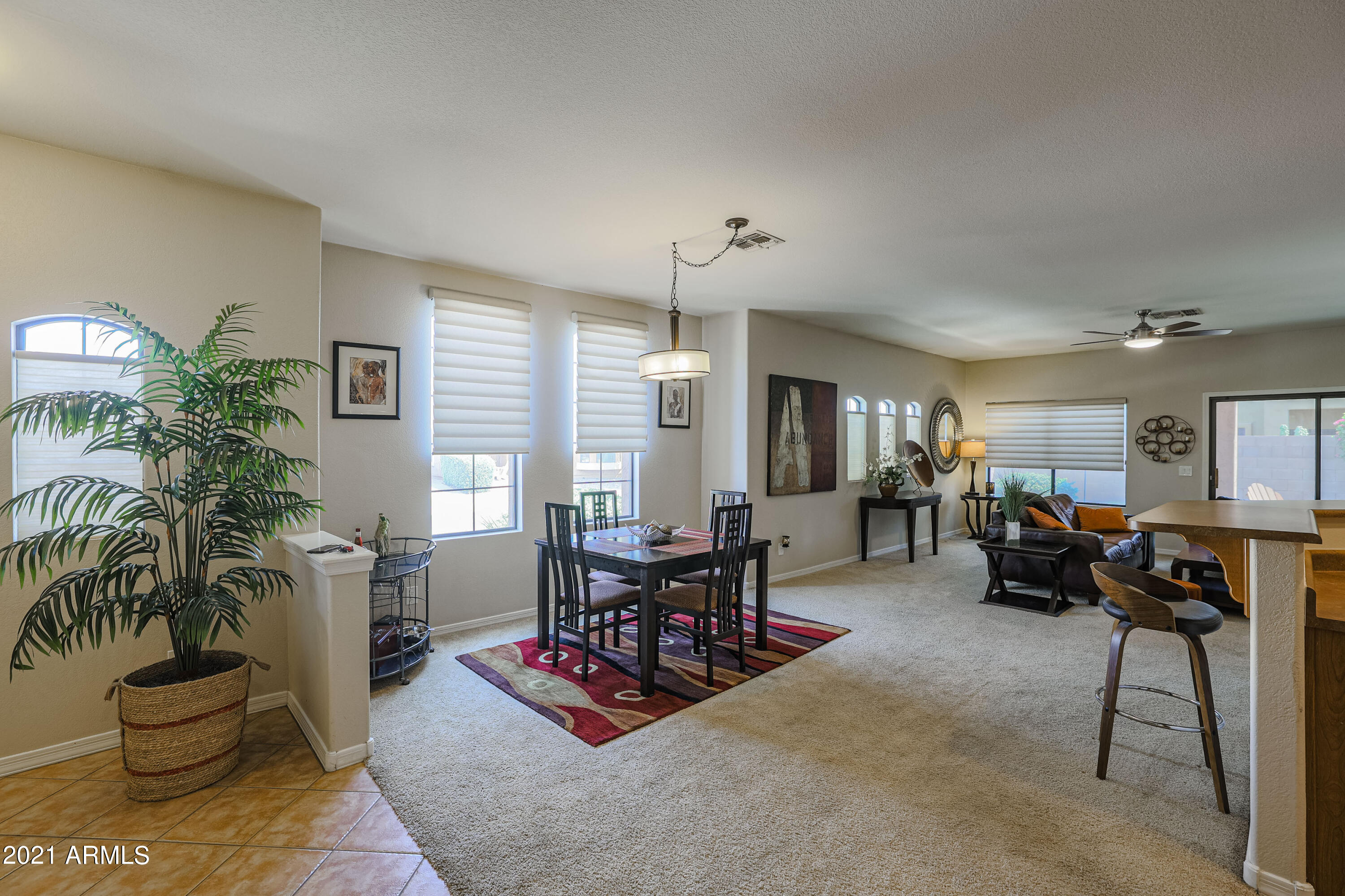 3031 East Fremont Road Phoenix, AZ 85042 - Photo 4 of 28 Great Room