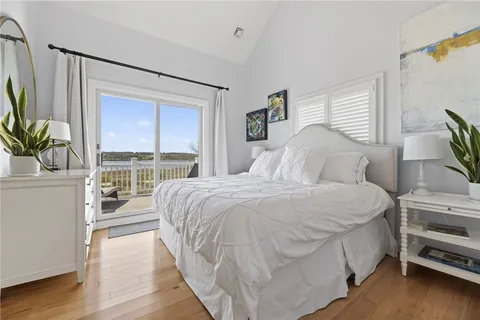 $2,995,000 | 38 Pierce Avenue, Jamestown, RI 02835