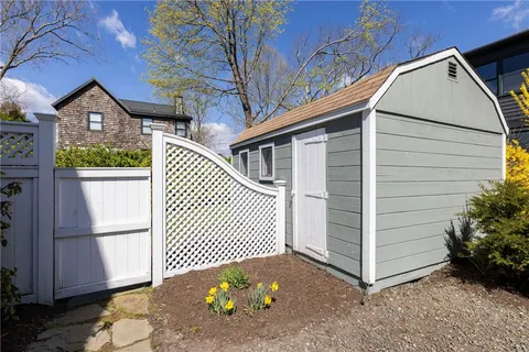 $2,995,000 | 38 Pierce Avenue, Jamestown, RI 02835