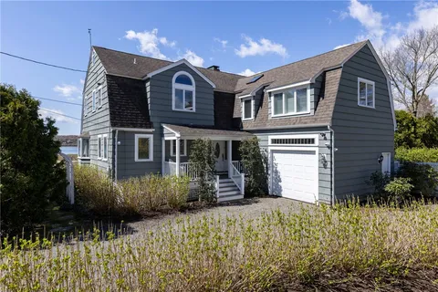 $2,995,000 | 38 Pierce Avenue, Jamestown, RI 02835