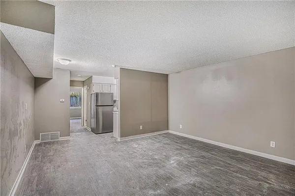 $2,950,000 | 6016 Leavenworth Road, Kansas City, KS 66104