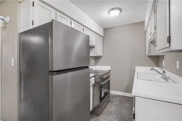 $2,950,000 | 6016 Leavenworth Road, Kansas City, KS 66104