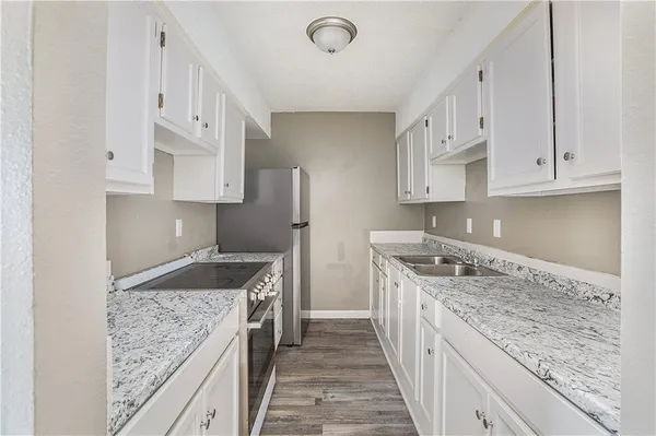$2,950,000 | 6016 Leavenworth Road, Kansas City, KS 66104