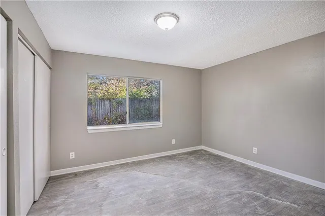 $3,365,000 | 6016 Leavenworth Road, Kansas City, KS 66104