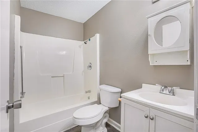 $3,365,000 | 6016 Leavenworth Road, Kansas City, KS 66104