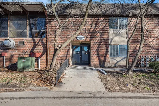 $3,365,000 | 6016 Leavenworth Road, Kansas City, KS 66104