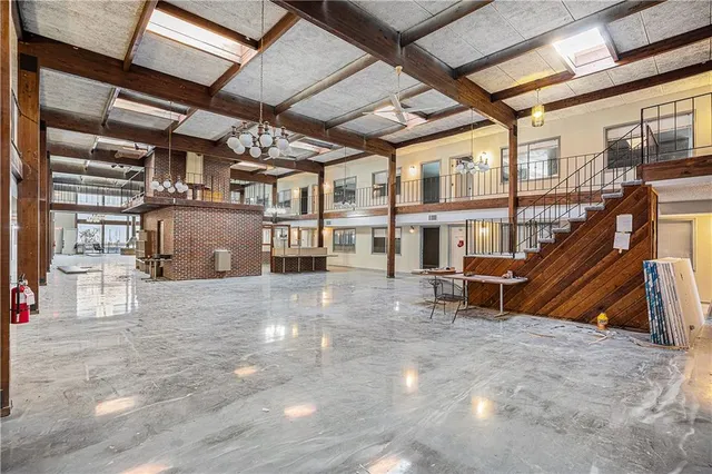 $3,365,000 | 6016 Leavenworth Road, Kansas City, KS 66104