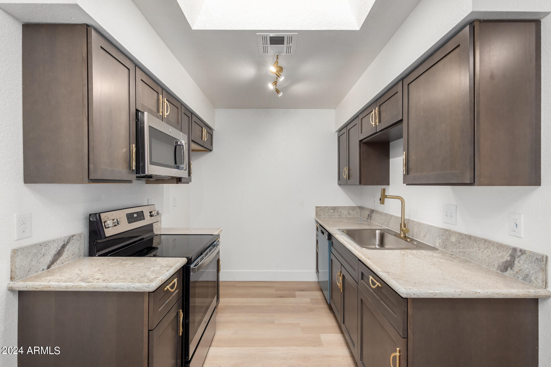 95 North Cooper Road, Unit 62 Chandler, AZ 85225 - Photo 14 of 29 14 - Cooper #62