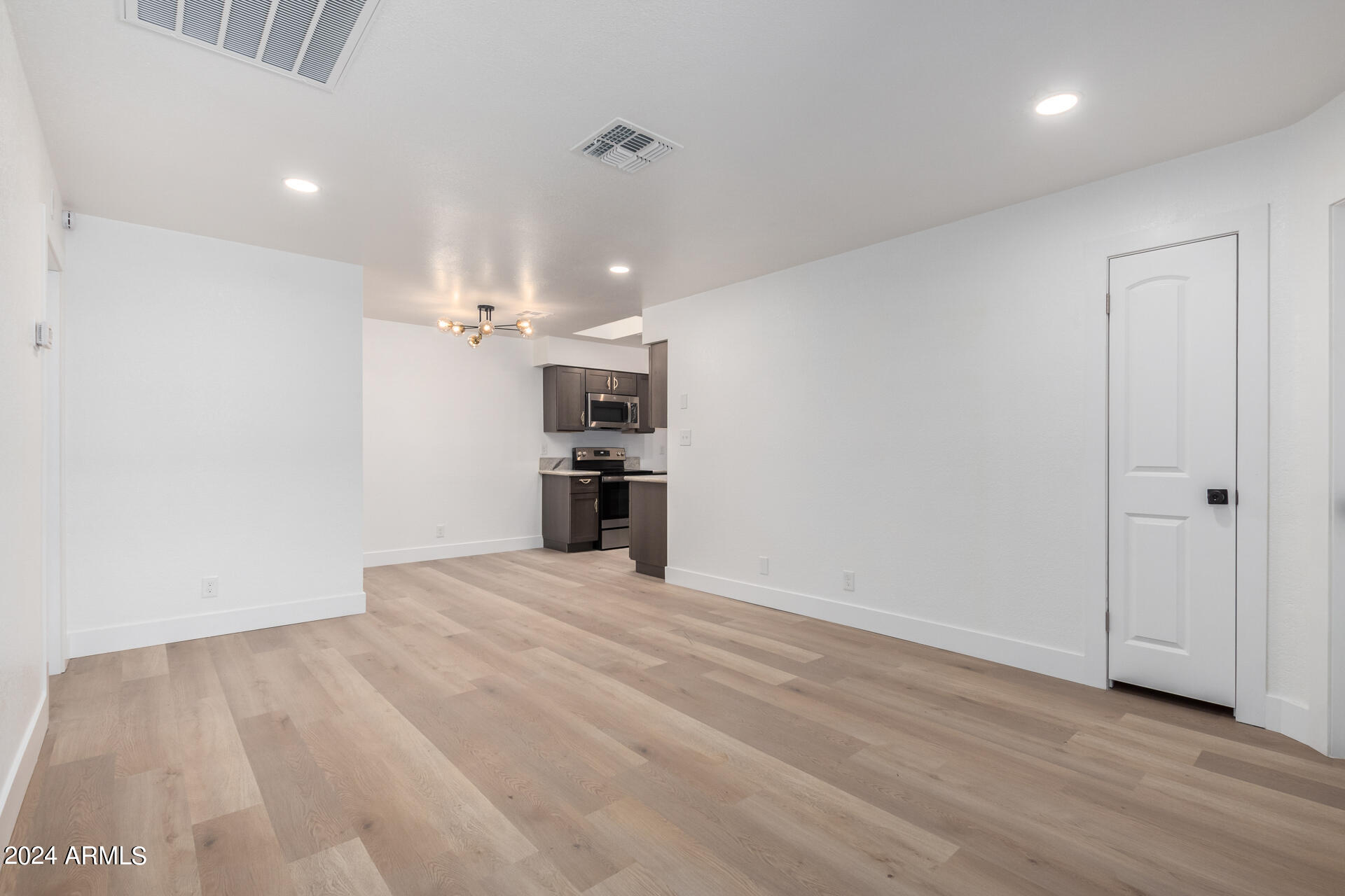 95 North Cooper Road, Unit 62 Chandler, AZ 85225 - Photo 10 of 29 10 - Cooper #62