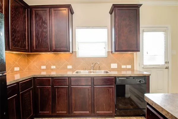 $1,998 | 5136 Gable Lane, Houston, TX 77066