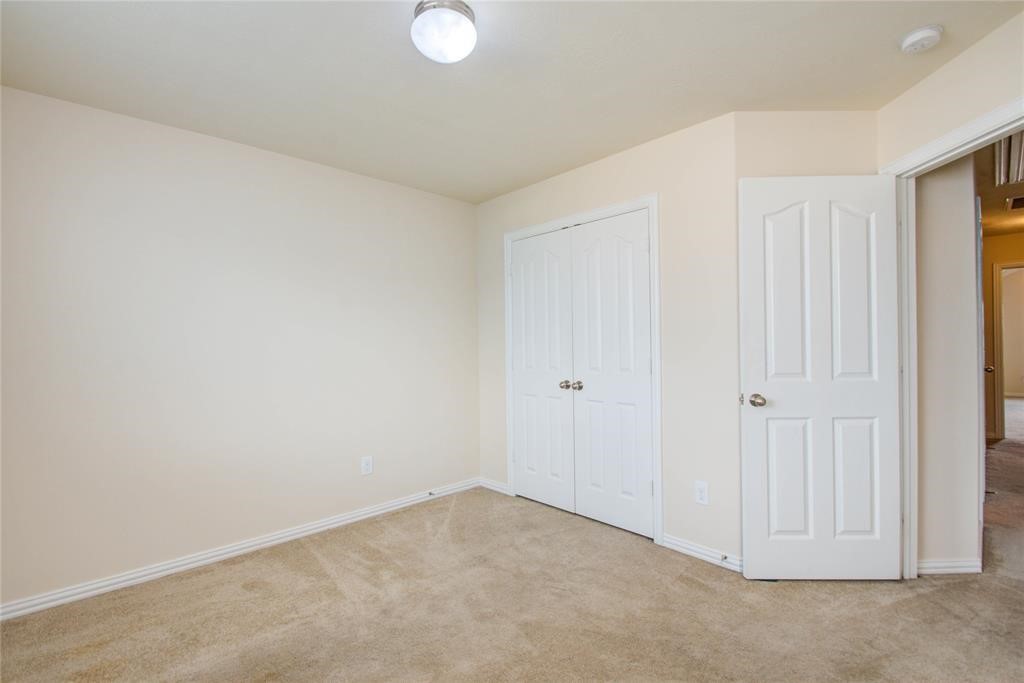5136 Gable Lane Houston, TX 77066 - Photo 21 of 25 Three bedrooms located on the 2nd level.