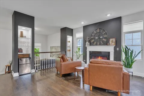 $689,900 | 5642 North Lockwood Avenue, Chicago, IL 60646