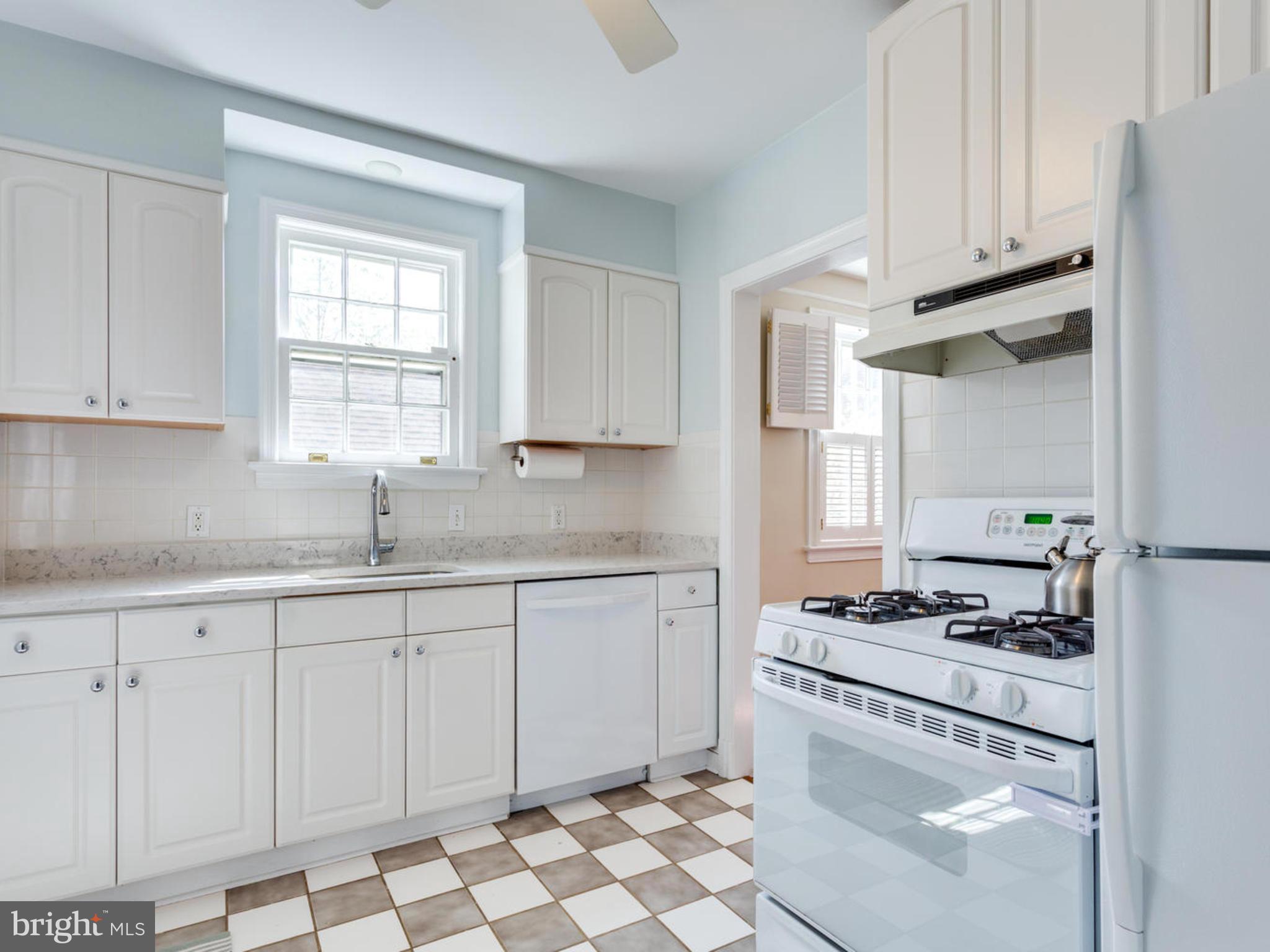 4907 44th Street Northwest Washington, DC 20016 - Photo 8 of 17 Kitchen