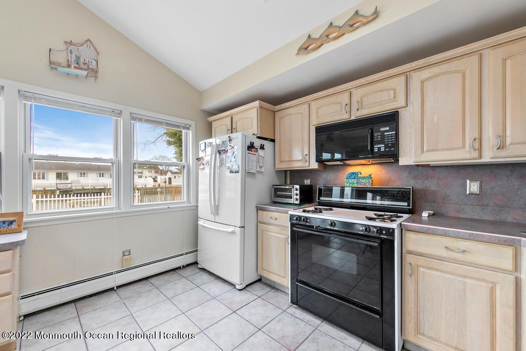 206 Montclair Road South Barnegat, NJ 08005 - Photo 23 of 66 206Montclair-22