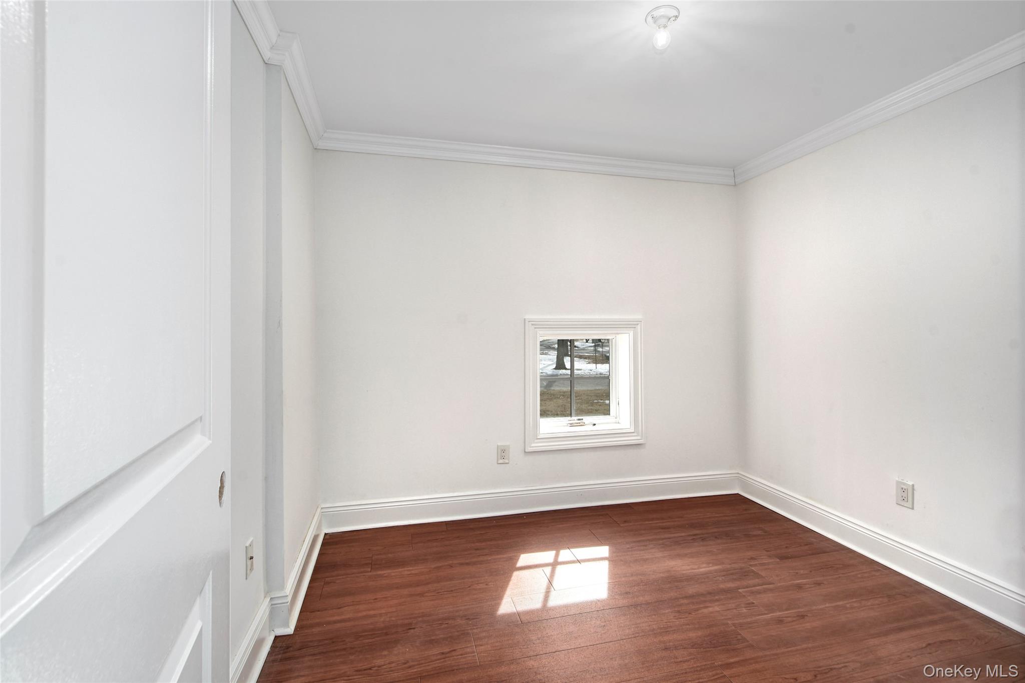 8 Walden Lane Rye, NY 10580 - Photo 19 of 28 Bedroom / office with hardwood floors