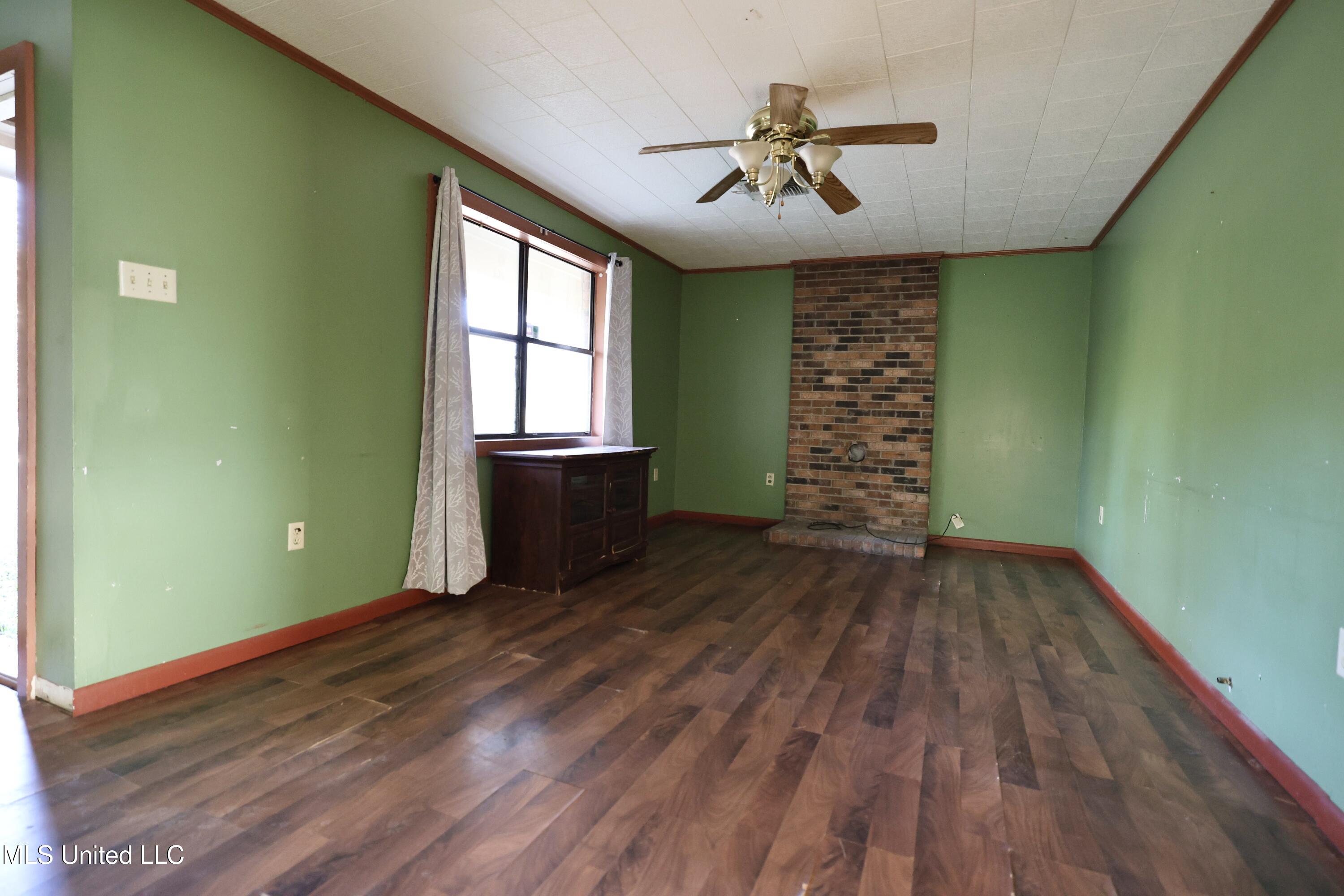 93 Pat Leake Road North Woodville, MS 39669 - Photo 6 of 20 FR6A5196