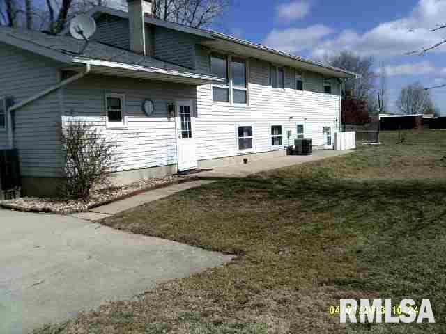 20153 Jason Road Lyndon, IL 61261 - Photo 8 of 14