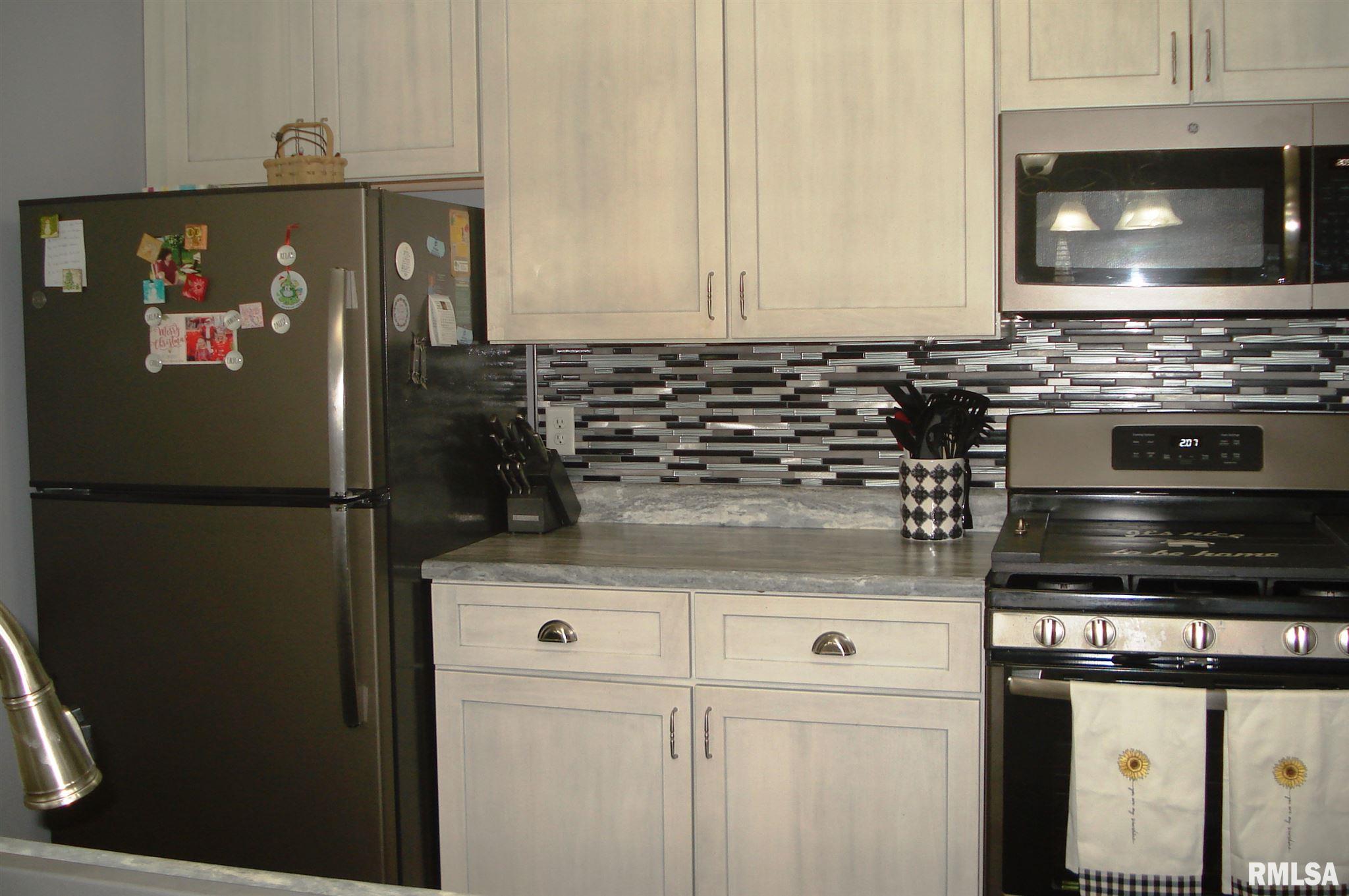 12106 Binkley Road Marion, IL 62959 - Photo 9 of 36 Gallery Image 9