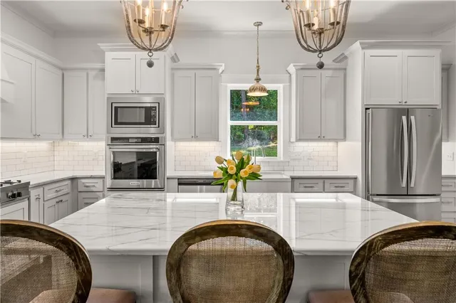 $525,000 | 200 Adams Path, Pineville, LA 71360