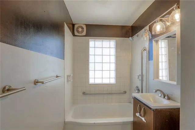 $229,950 | 2801 South 8th Terrace, Kansas City, KS 66103