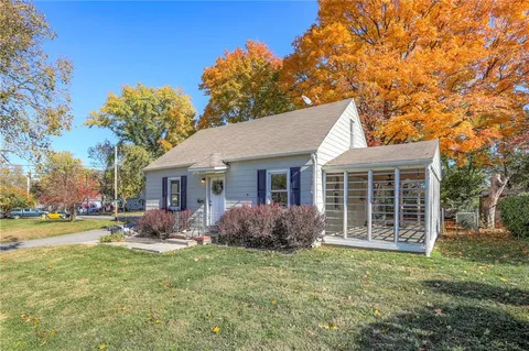 $239,950 | 2801 South 8th Terrace, Kansas City, KS 66103