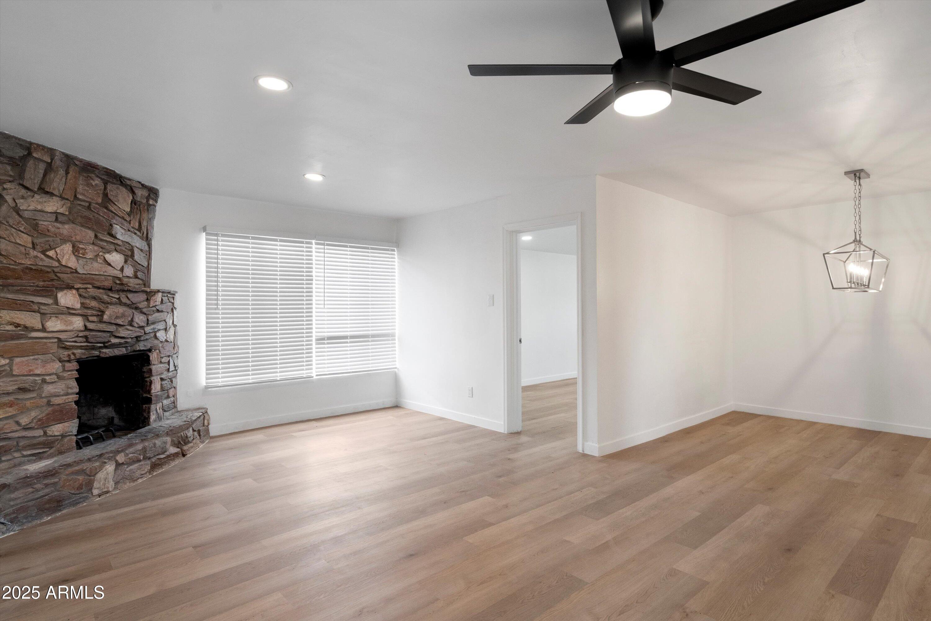 1702 West Indian School Road Phoenix, AZ 85015 - Photo 17 of 38 19-Living and Dining