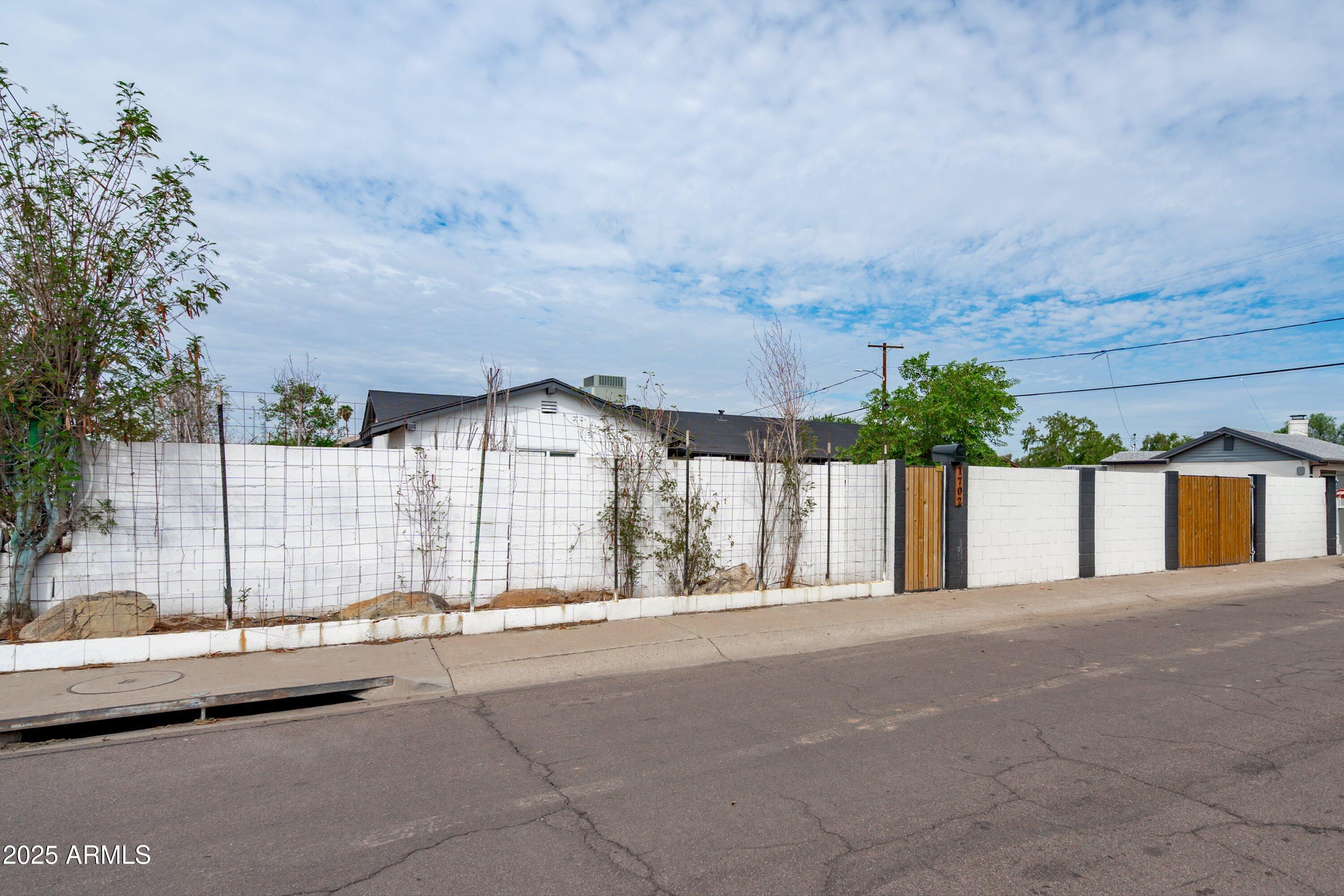 1702 West Indian School Road Phoenix, AZ 85015 - Photo 38 of 38 01-Front View