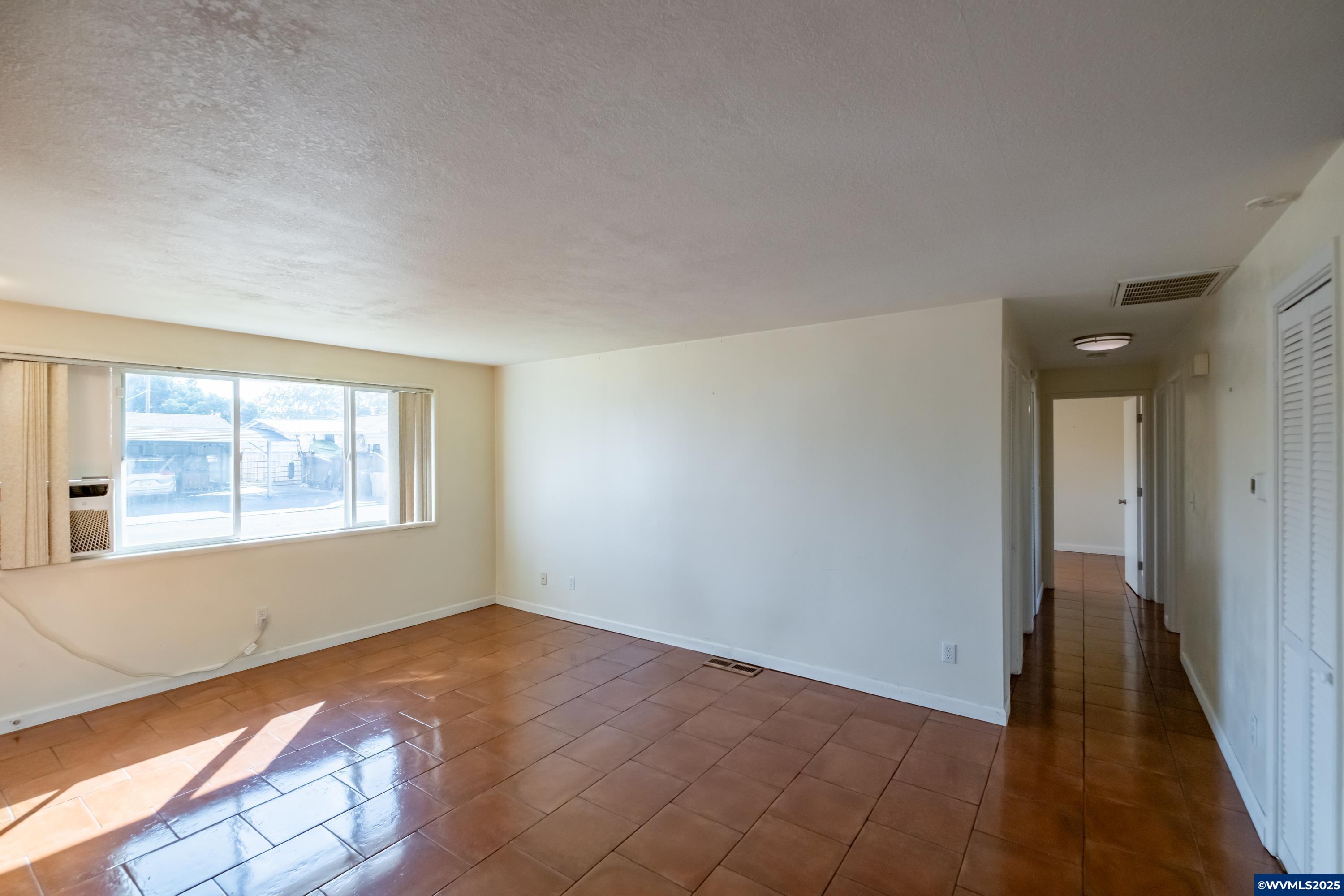 2514 Southeast Fulton Street Albany, OR 97322 - Photo 13 of 34 Gallery Image 13