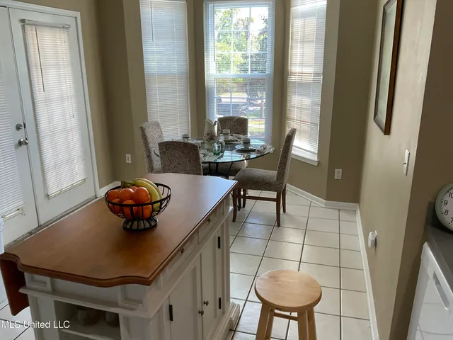 $299,000 | 2252 Beach Drive, Unit 406, Gulfport, MS 39507