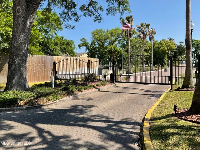 $299,000 | 2252 Beach Drive, Unit 406, Gulfport, MS 39507