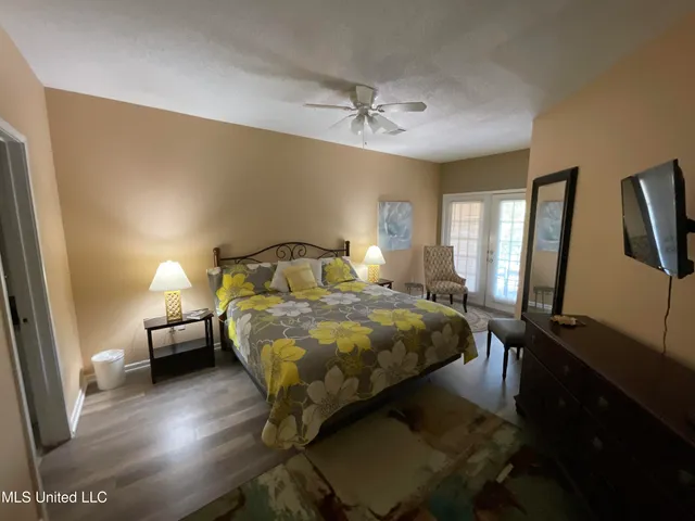 $299,000 | 2252 Beach Drive, Unit 406, Gulfport, MS 39507