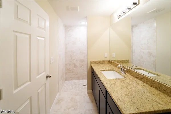 $2,100 | 2800 Northwest 25th Terrace, Cape Coral, FL 33993