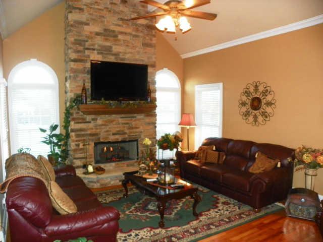 547 Ridgecrest Lane Lebanon, TN 37087 - Photo 18 of 19 Gathering Room