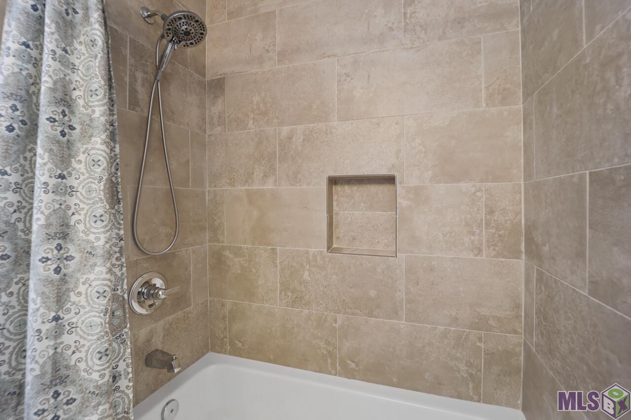 18592 Perkins Oak Road Prairieville, LA 70769 - Photo 11 of 17 Gallery Image 11
