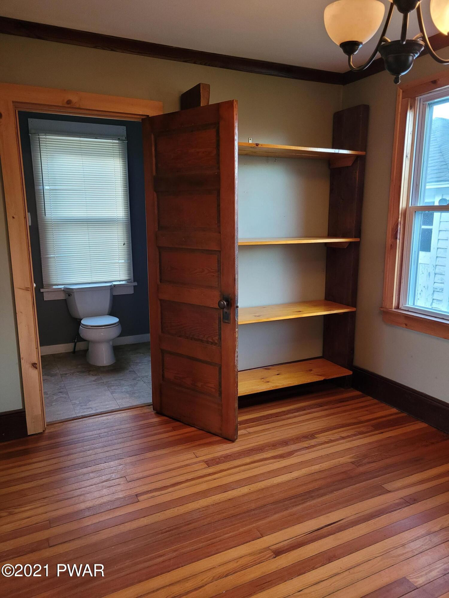 15 Merwin Street Waymart, PA 18472 - Photo 9 of 29 Dining into 1st Floor Bath