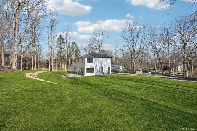 $8,995 | 400 Phillips Hill Road, New City, NY 10956